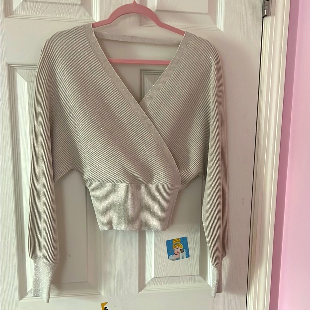 Elegant Cream V-Neck Sweater